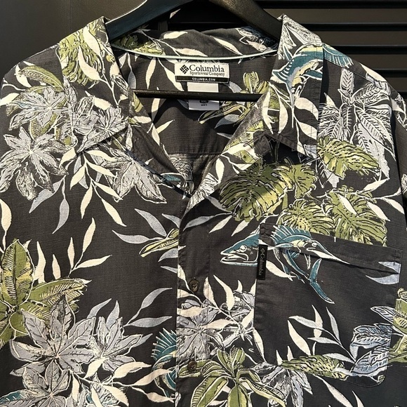 Columbia Men’s 100% Cotton Short Sleeve Shirt, Tropical Print with Fish Size XXL - Picture 3 of 11